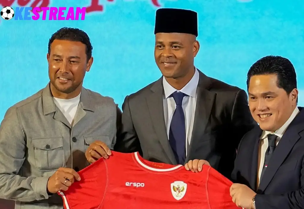 Denny Landzaat Bergabung dengan Patrick Kluivert di Timnas Indonesia - Memperkuat Strategi dan Pengalaman