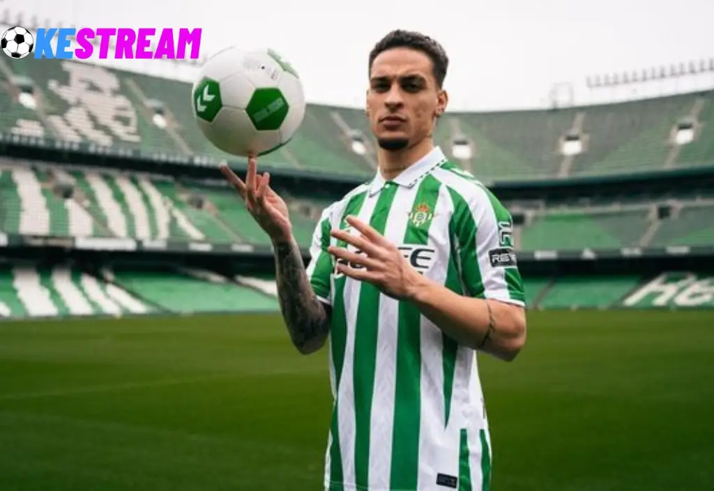 MU Jangan Sampai Tertipu Performa Antony di Real Betis - Analisis Mendalam